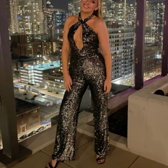 NWT ANTHROPOLOGIE Maeve Sequin Halter Jumpsuit Color: Carbon Size 4 - Picture 10 of 11